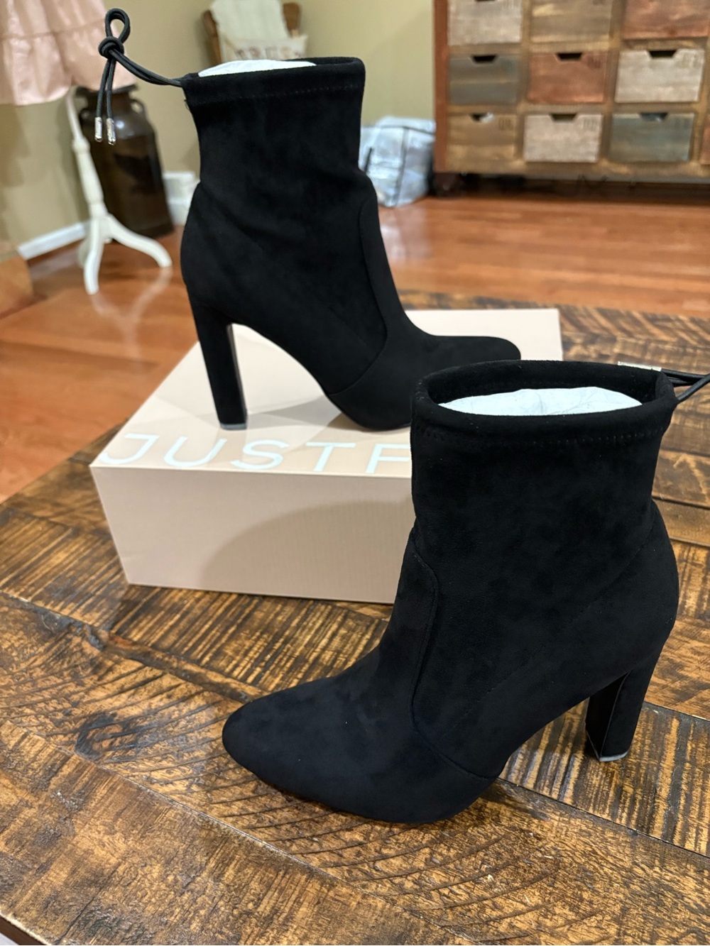 Jesyna black suede heeled booties by JustFab size 9.5